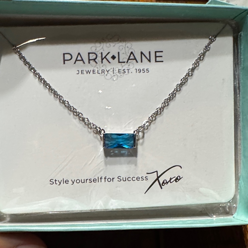 Park Lane WINDSOR Necklace with Blue Gemstone